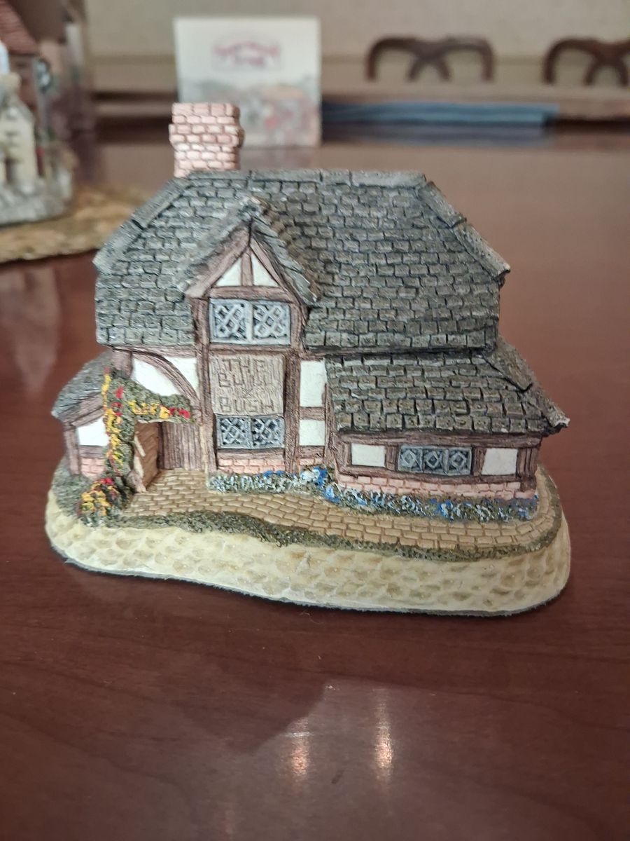 David Winter Cottage Collectible