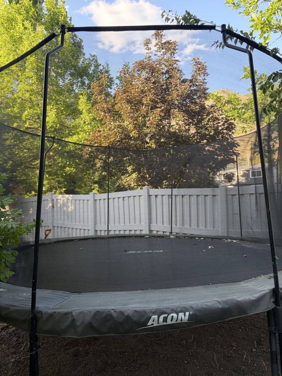 Acon Trampoline