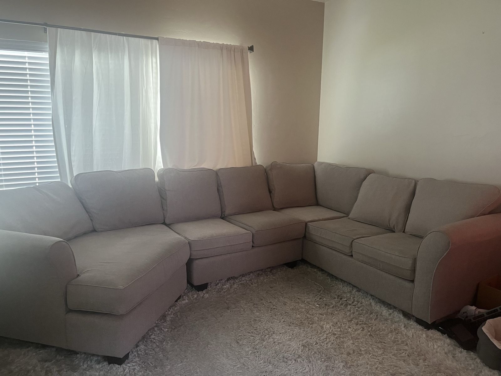 Modular Beige Sectional Sofa - Customizable U-Shape Seating for Living Room
