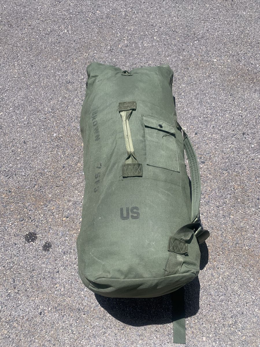 US military duffel bags surplus 17 total