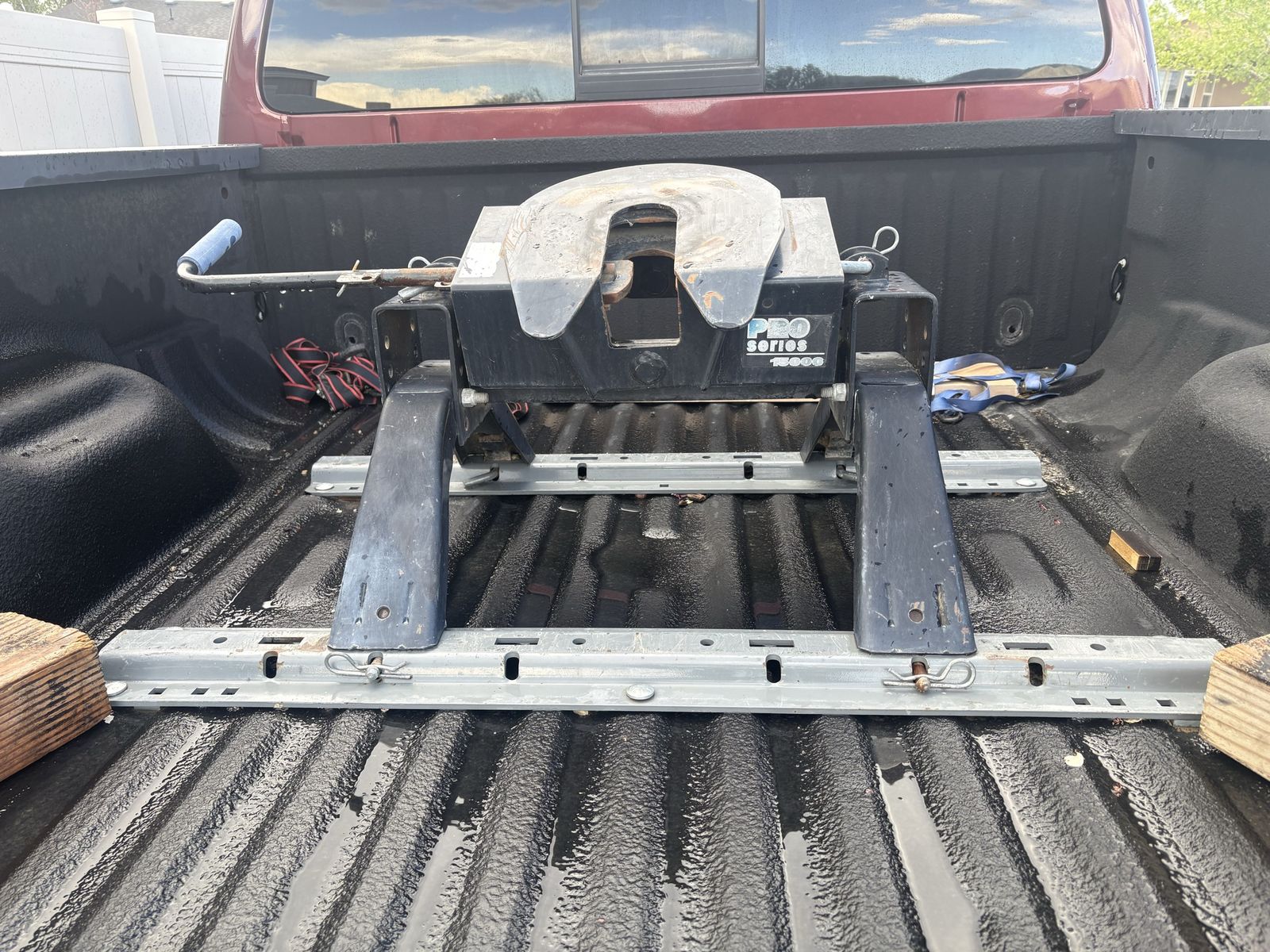 Pro Series 5th Wheel Hitch