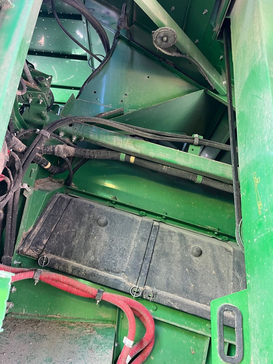 Main image 11