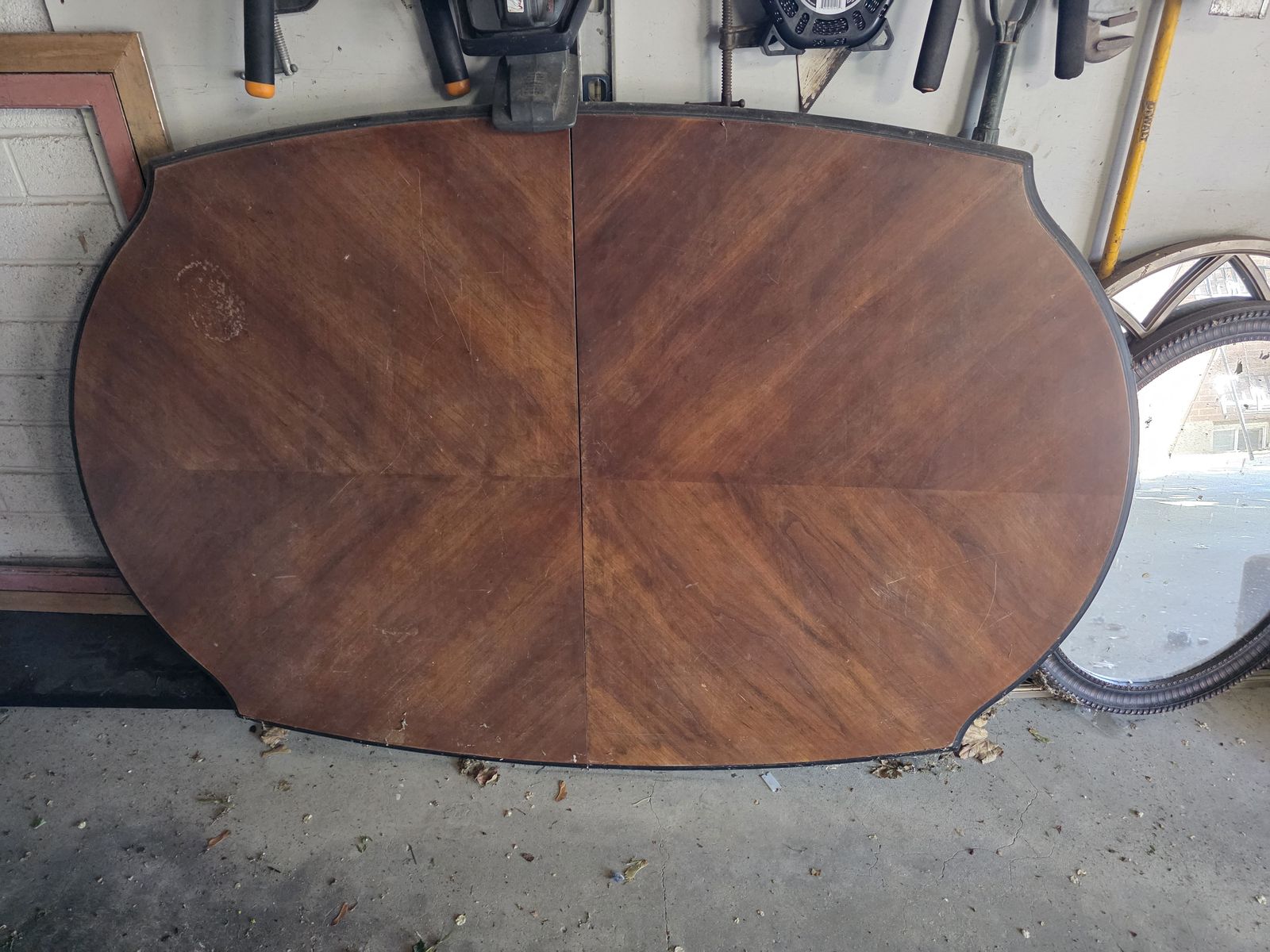 Antique kitchen Table and 8 Chairs