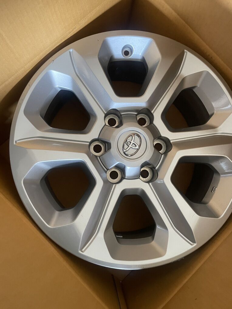 Brand New Toyota 4runner rims