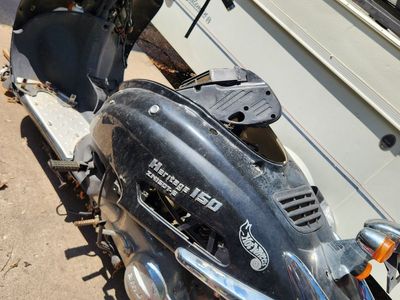 2 Znen Heritage 150 Scooters - Black - For Parts/Repair