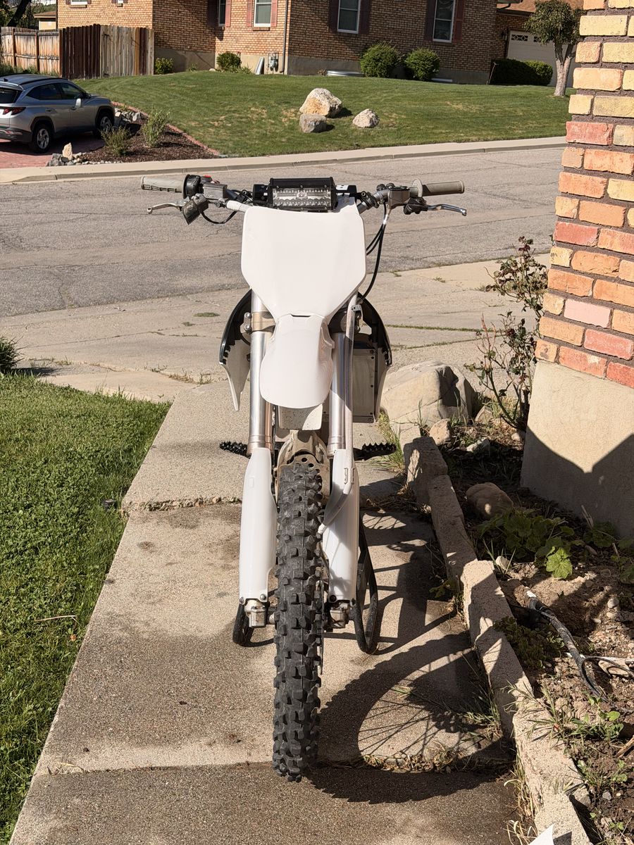 Kawasaki KX450 “electric”