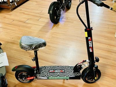 Electric Scooter 800 Watt 48V 13 AH Battery 28 MPH