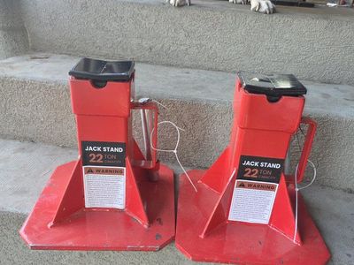 Pair of 22-Ton Heavy Duty Jack Stands- pin style.