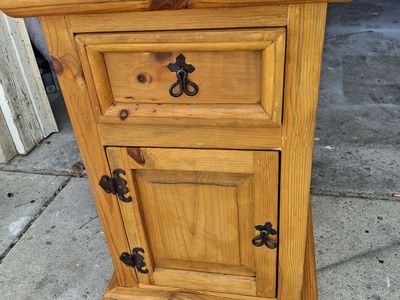 extra tall log wood night stand/LL