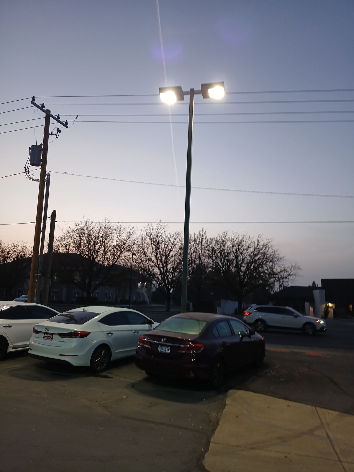 Industrial Outdoor Light Poles with Light Fixtures
