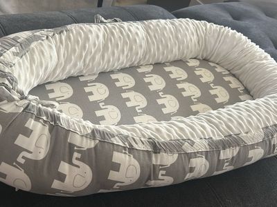 Elephant baby lounger