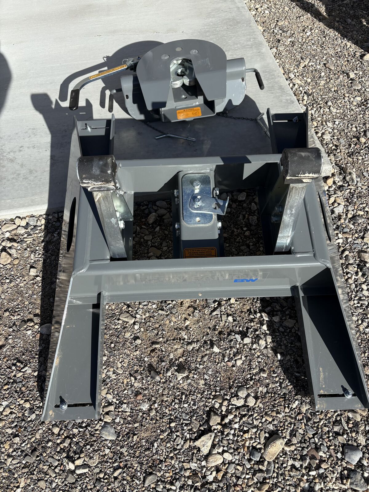 B&W companion fifth wheel hitch