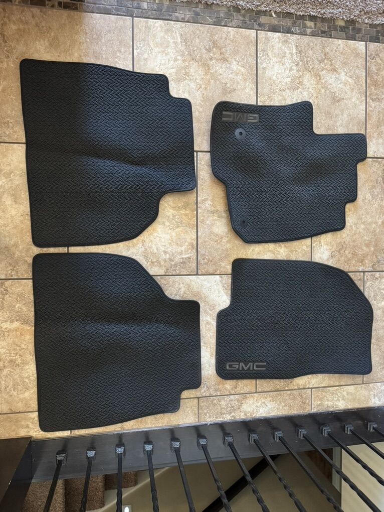 New Carpet Floor Mats for ‘20-‘23 GMC Sierra