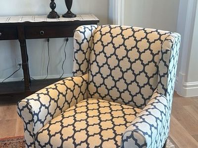 NICE Bassett furniture wingback accent chair