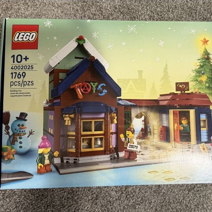 LEGO 2025 Employee Gift Set, Christmas Toy Factory