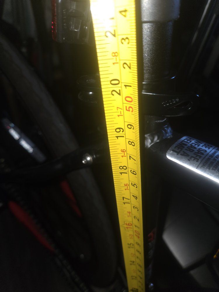 Schwinn Hybrid Bike, Black/Red, Shimano Drivetrain, Disc Brakes,tire size 28
