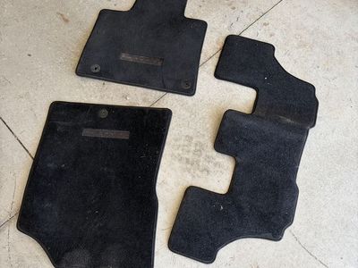 Car floor mats