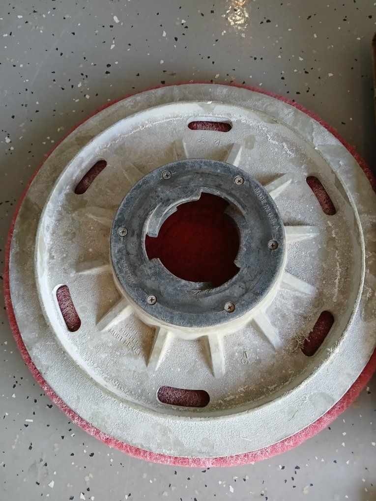 Main image 5