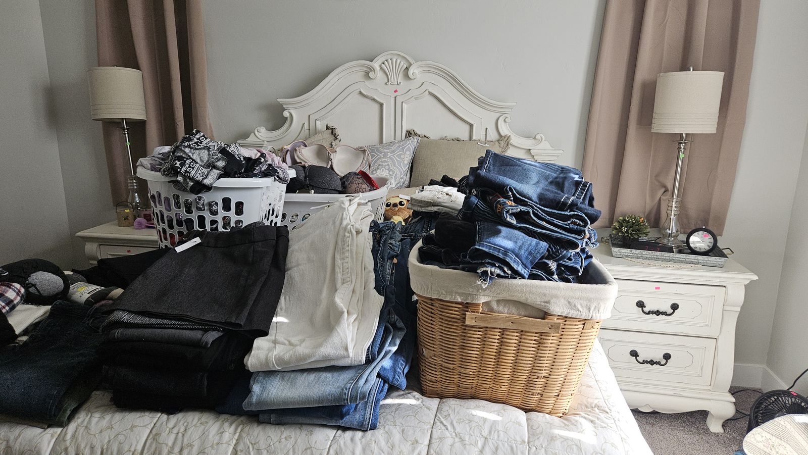 ESTATE SALE SATURDAY/SUNDAY