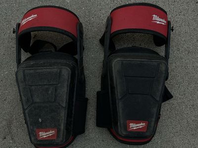 Milwaukee Gel Zone Knee Pads - Durable Work & Protection Gear - Used, Good Condition