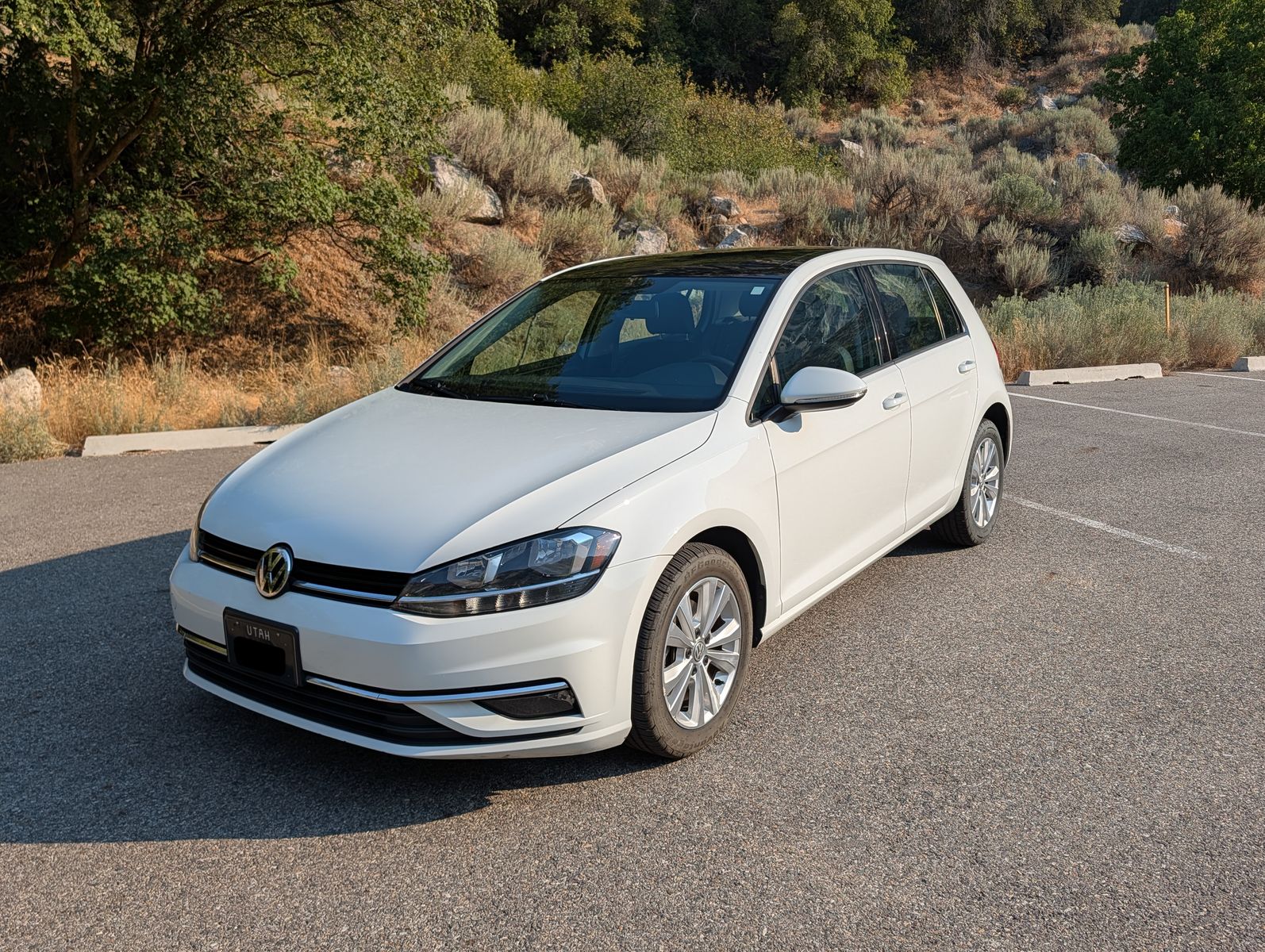 2019 Volkswagen Golf SE