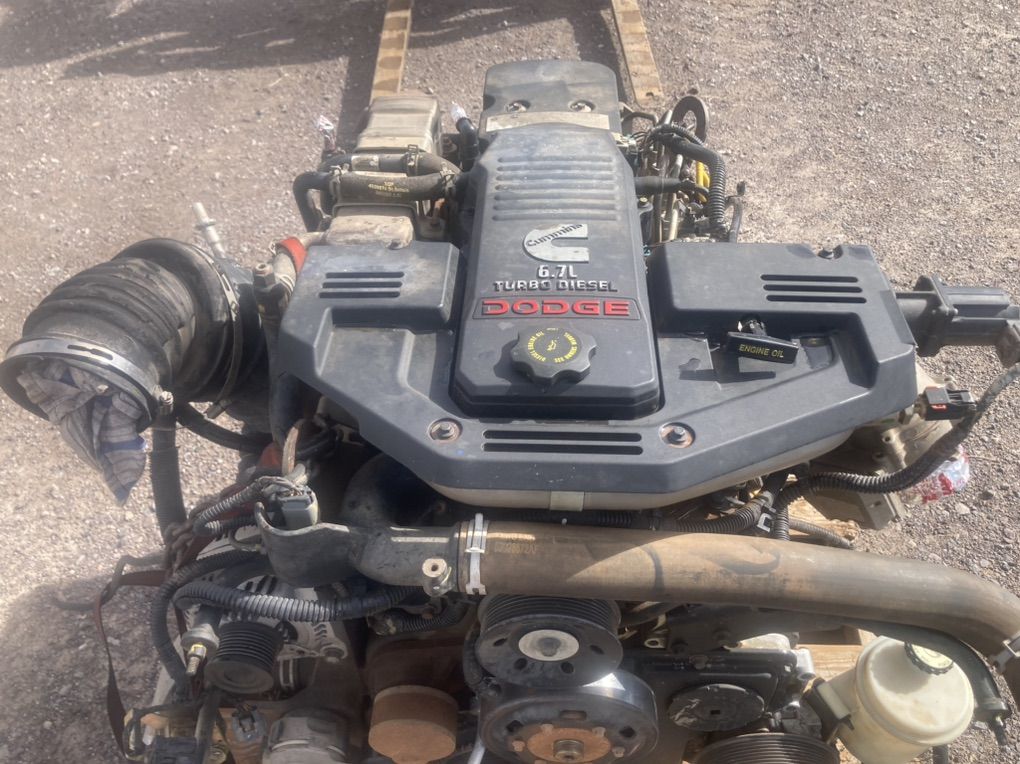 6.7 L Cummins Engine