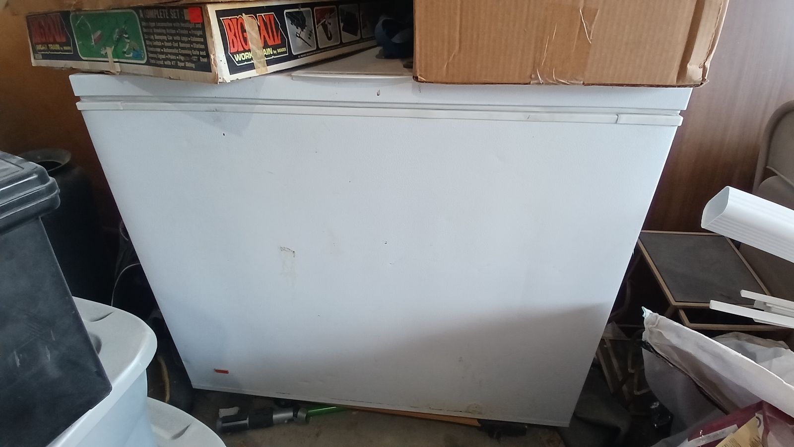 Chest freezer