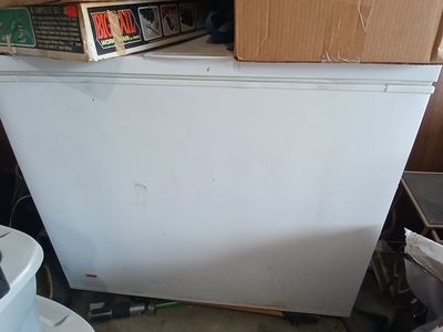 Chest freezer