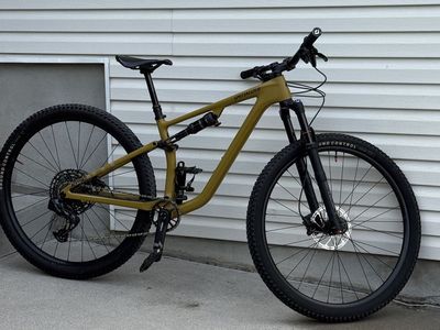 Specialized Epic EVO Full Suspension Mountain Bike - Harvest Gold