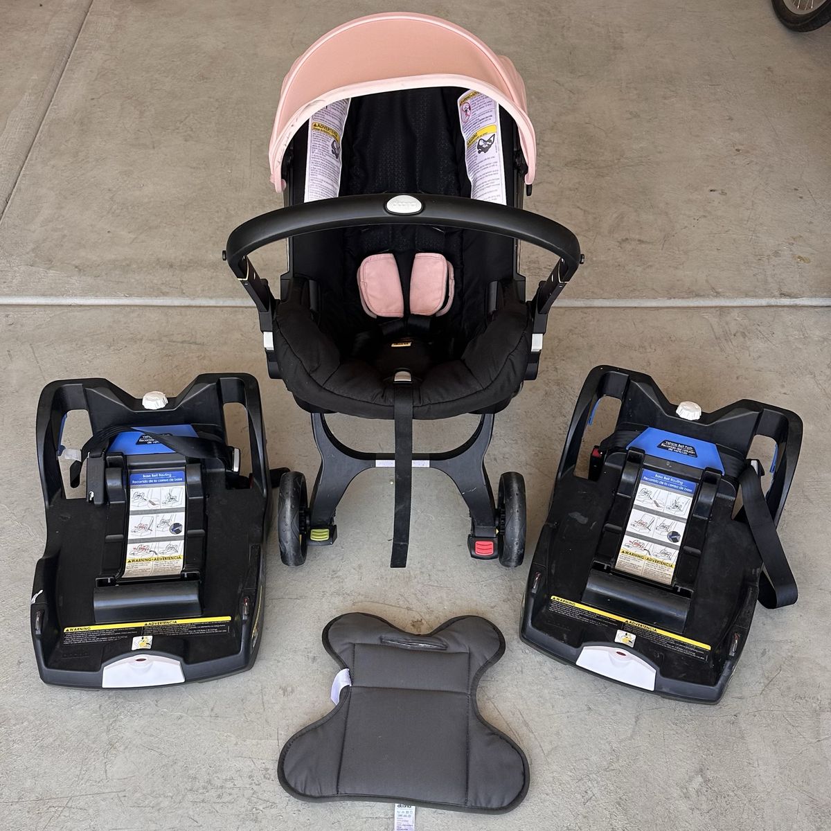 Doona Stroller/Car seat Combo w/ Extra Base