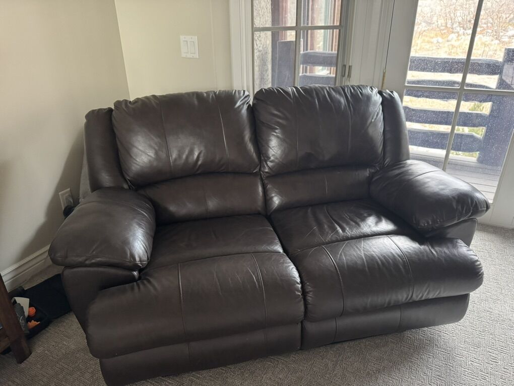 Loveseat Leather Manual Recliner