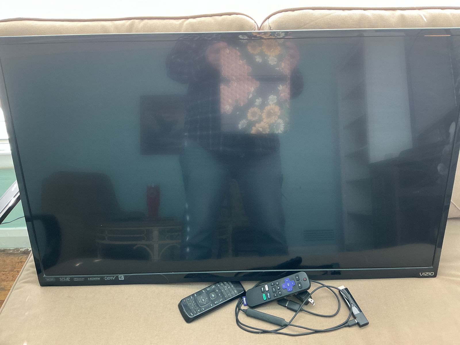 40” Flat Screen Vizio TV