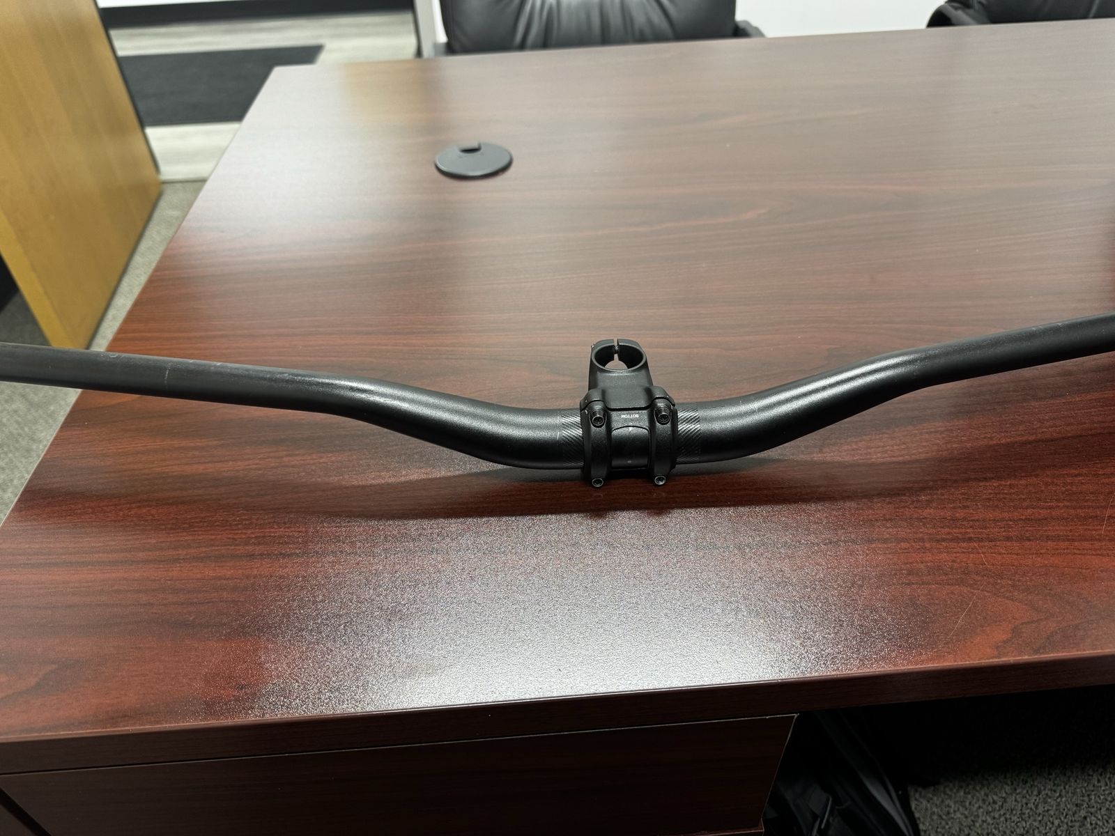 Specialized alloy handlebar and stem