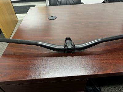 Specialized alloy handlebar and stem