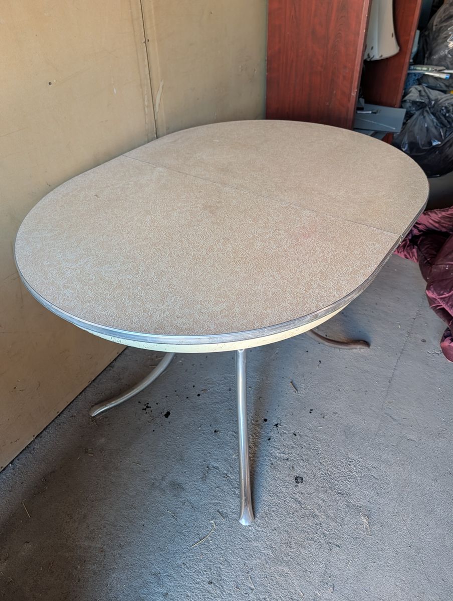 VINTAGE KITCHEN TABLE