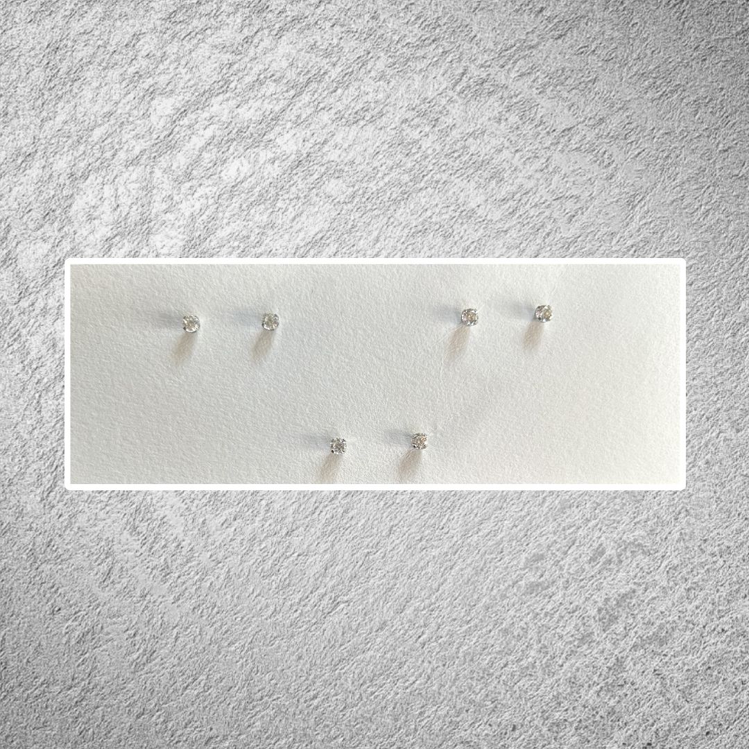 CIRCLE STUD EARRINGS -- CLEAR  (BANTER BY PIERCING PAGODA)