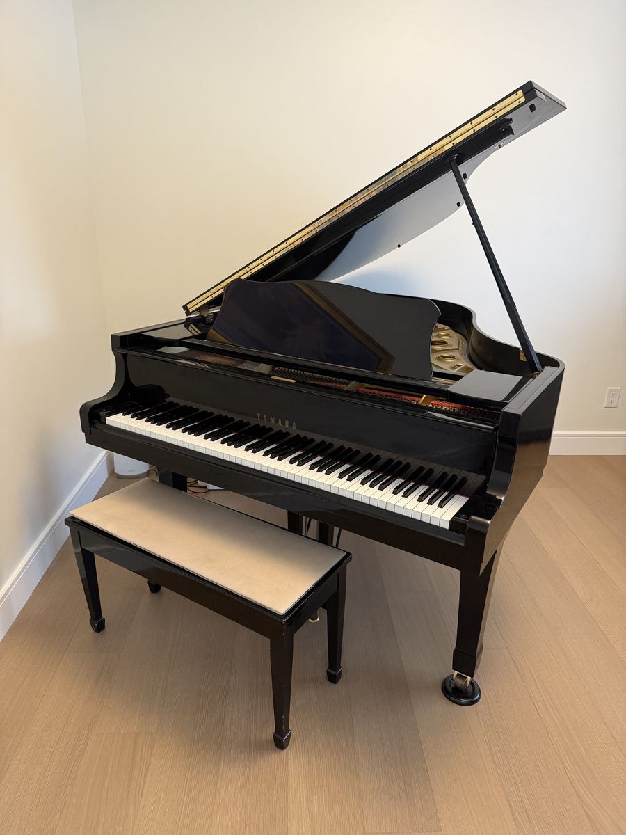 Yamaha Baby Grand Piano