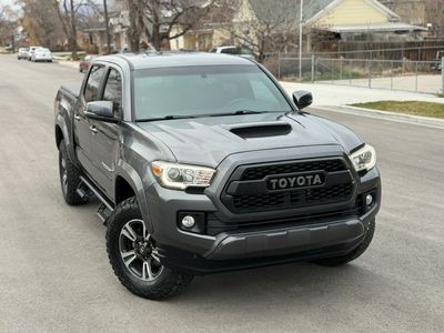 2017 TOYOTA TACOMA TRD Sport