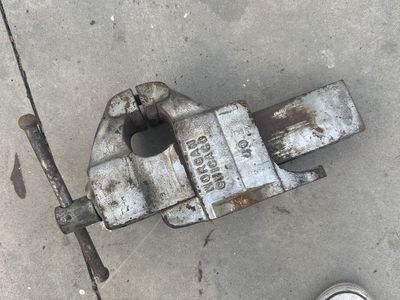 Vintage Morgan Chicago 402 Machinist Vise - Heavy Duty Bench Mount Tool