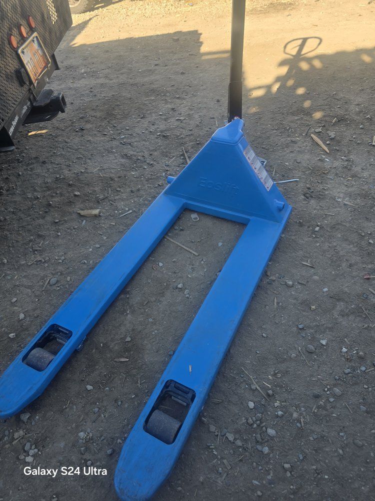 pallet jack