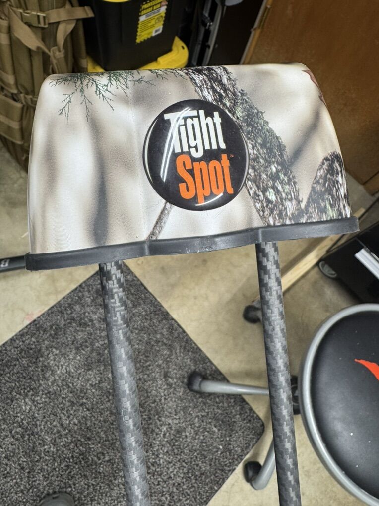 Tite Spot Carbon 5 Arrow Quiver, Left Handed