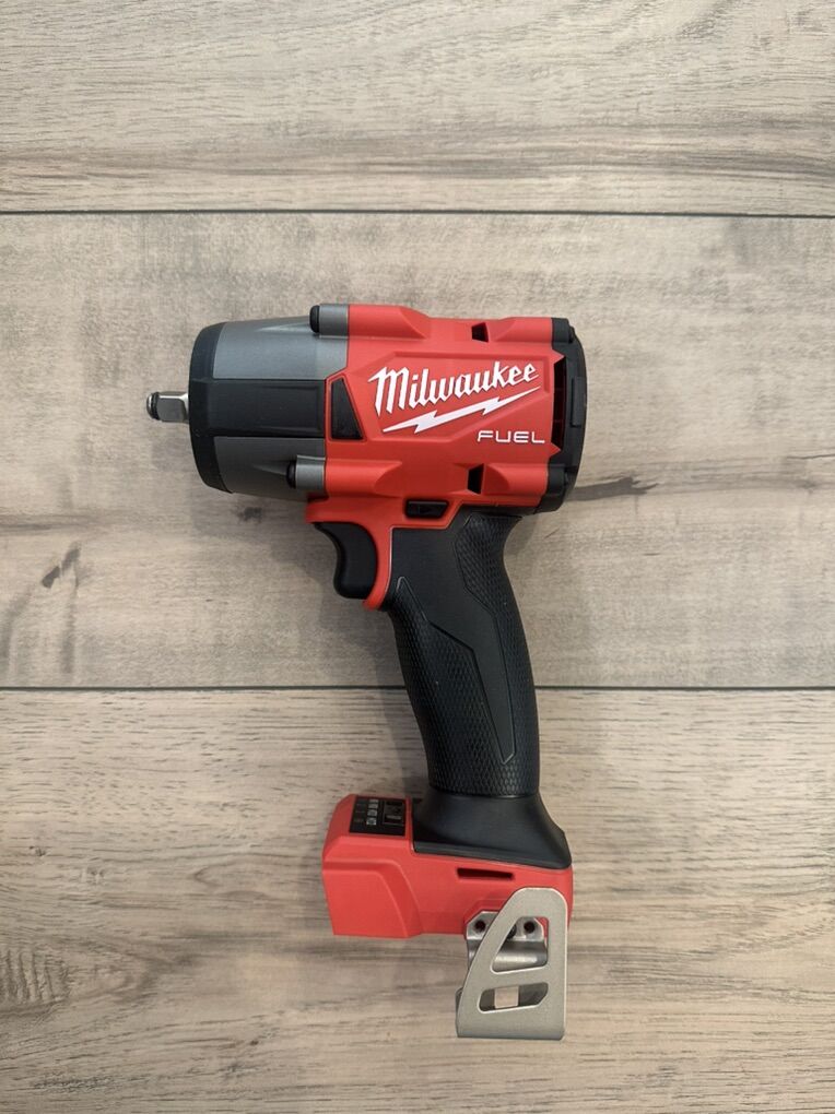 Milwaukee 3/8 Mid Torque Impact