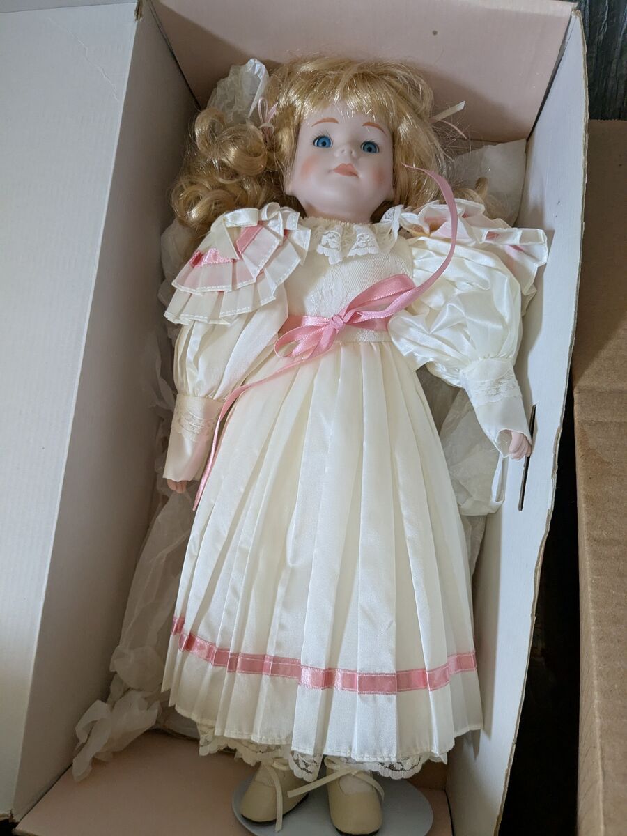 Dolls by Pauline, Sofia, numbered collectors edition