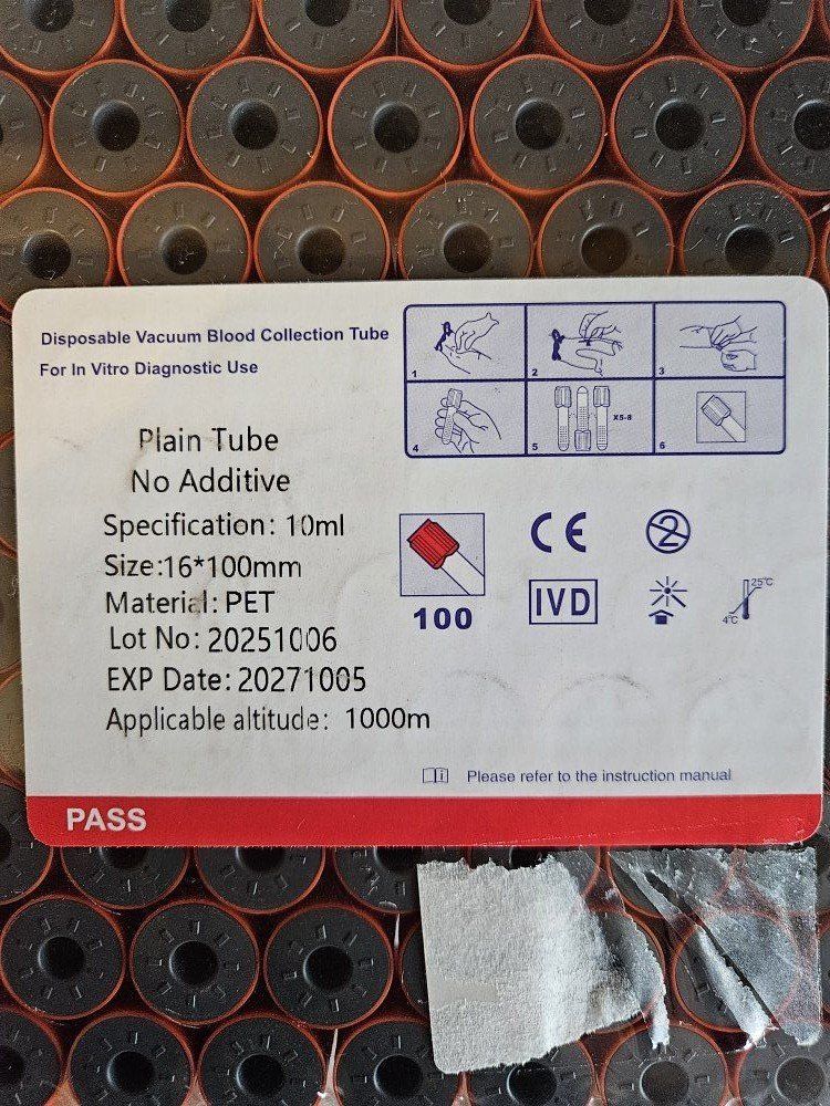 Blood draw tubes (red top)