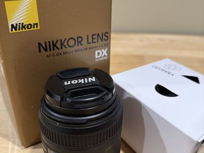 Nikon AF-S DX Micro NIKKOR 40mm f/2.8G Lens - DX Format, Macro Photography