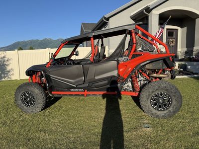 Honda Talon 1000X-4 Fox Live Valve 4-Seater UTV Side-by-Side
