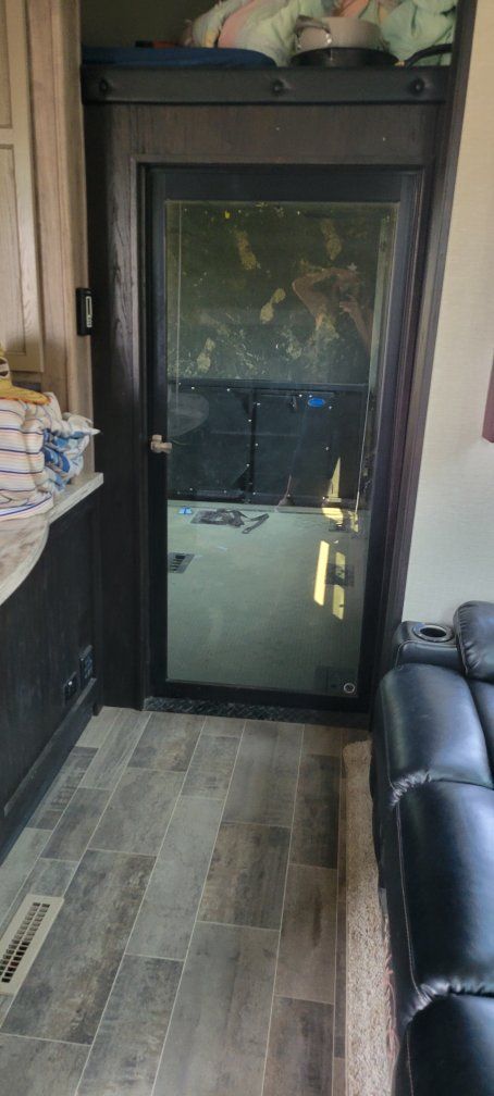 Toy Hauler Travel Trailer with Onan 5500 Generator & Full Bathroom