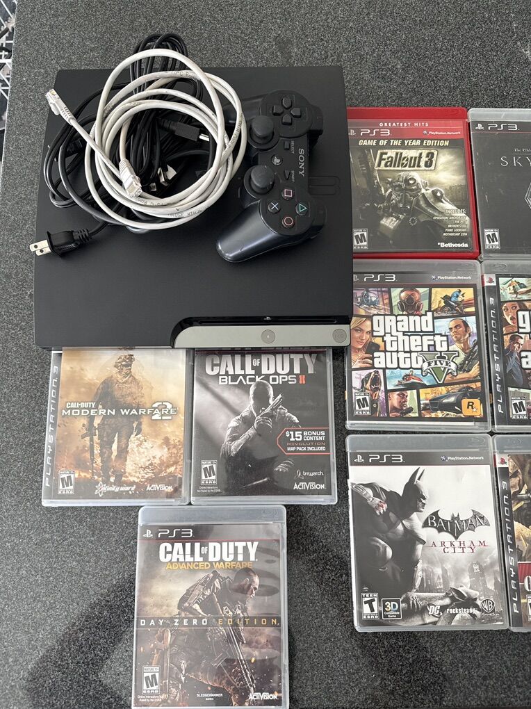 PS3 Slim Edition w/ 12 Games 1 Controller