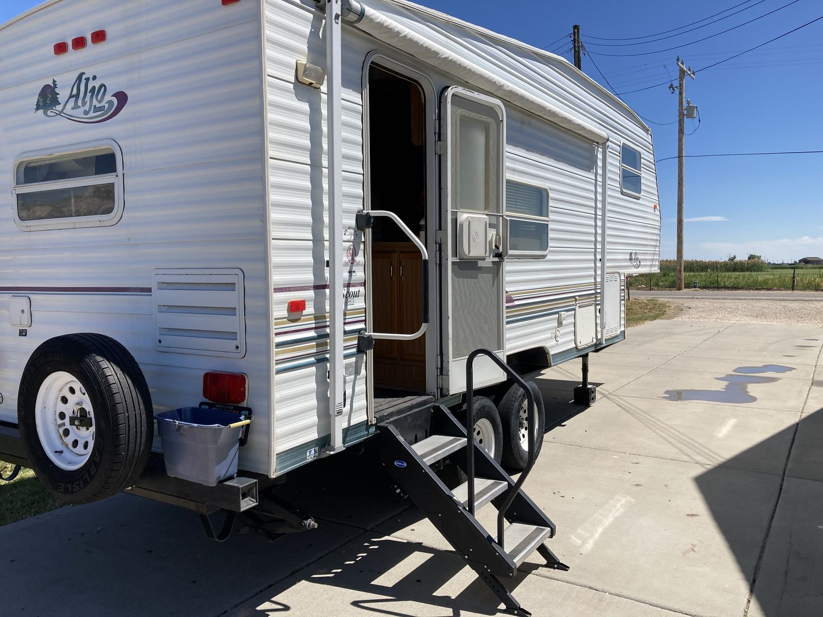 travel trailer 5th wheel