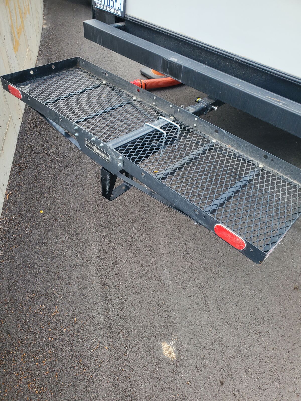 Cargo carrier, heavy duty